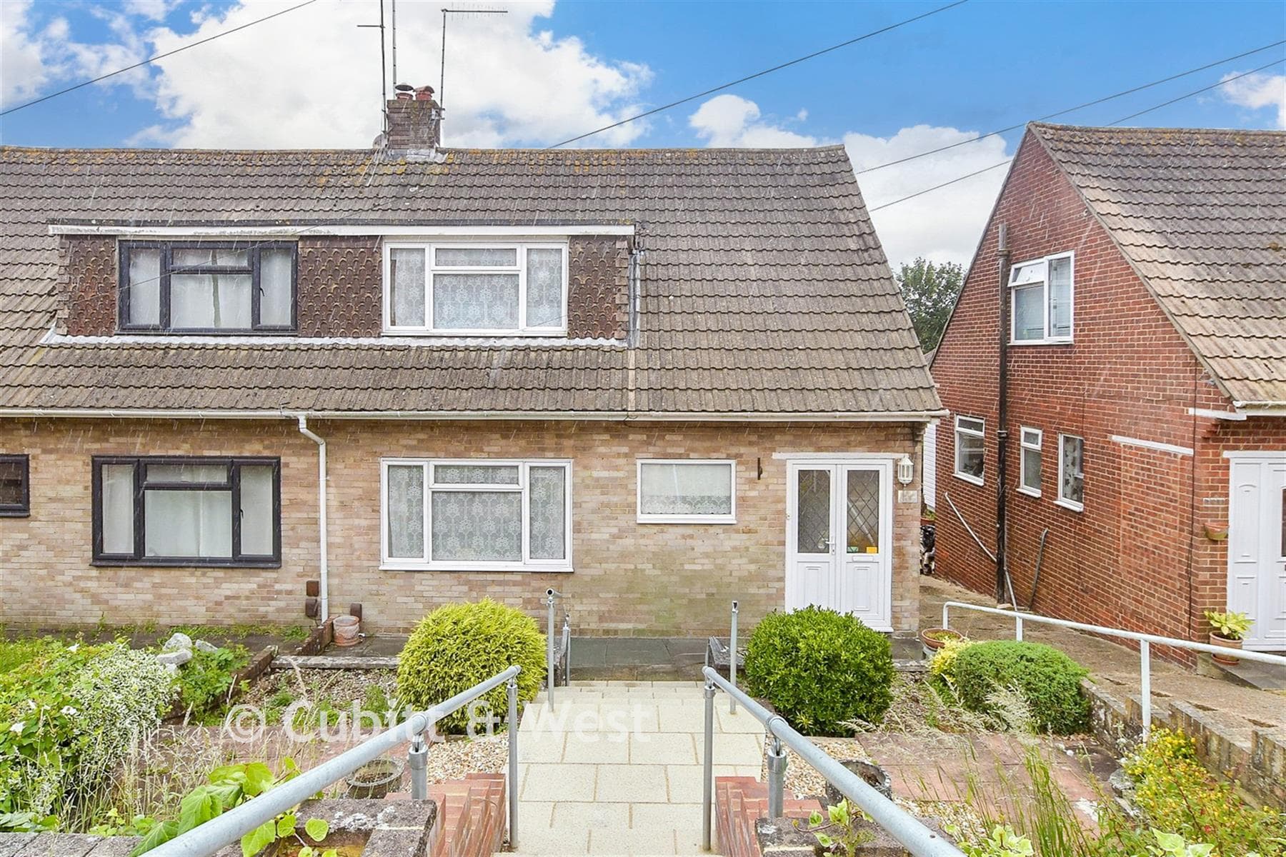 3 Bed Semi Detached House, Warren Way Woodingdean Brighton — photo 1