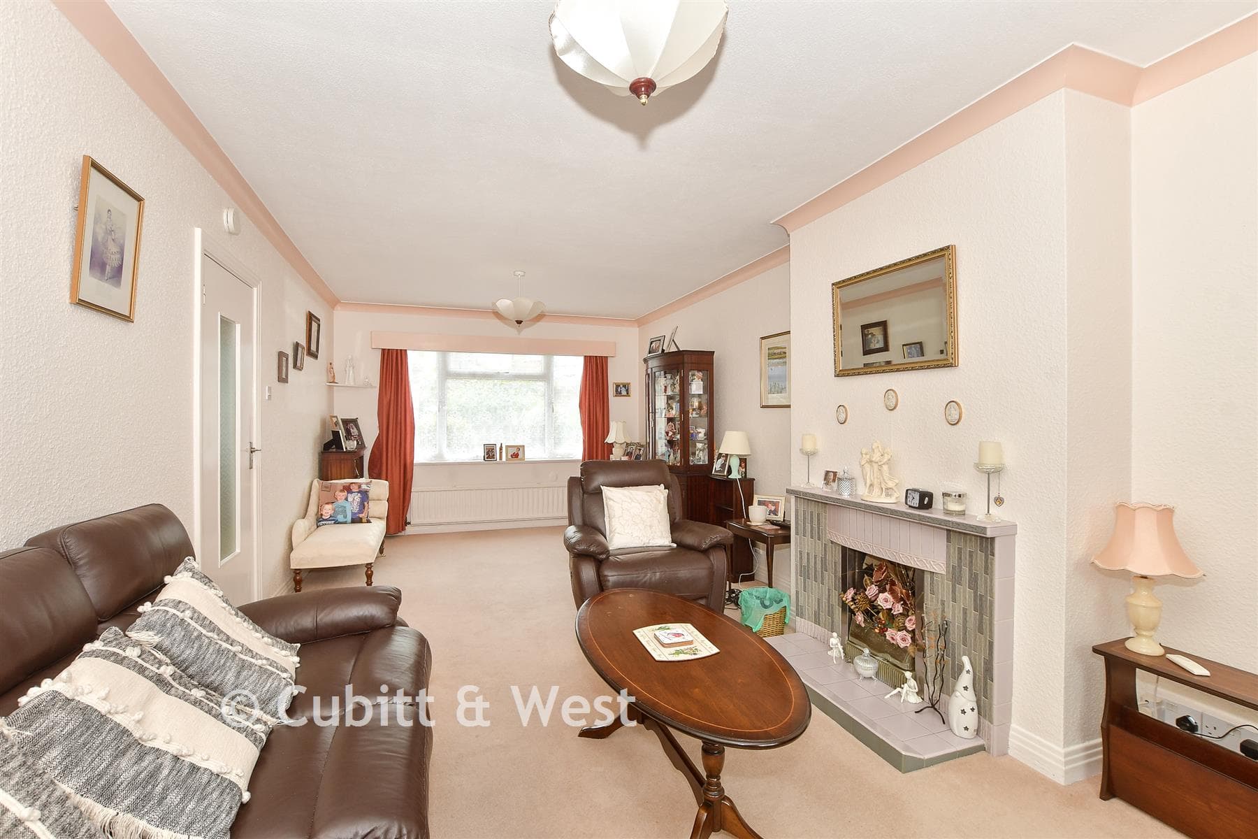 3 Bed Semi Detached House, Warren Way Woodingdean Brighton — photo 4