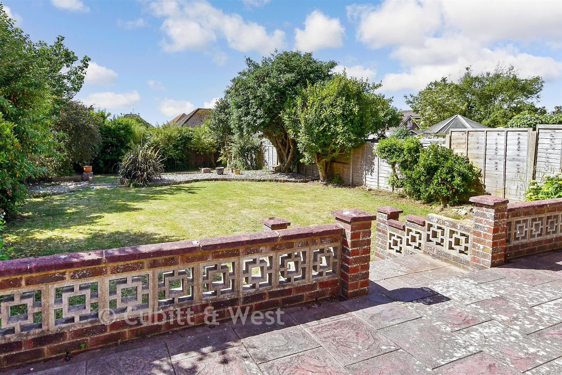 5 Bed Chalet, Mcwilliam Road Woodingdean Brighton — photo 2