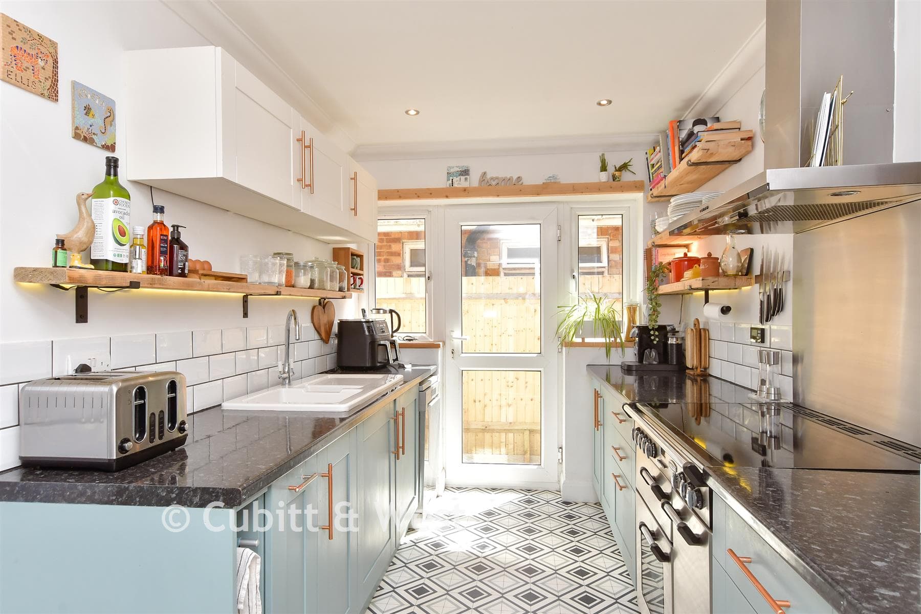 5 Bed Chalet, Mcwilliam Road Woodingdean Brighton — photo 5