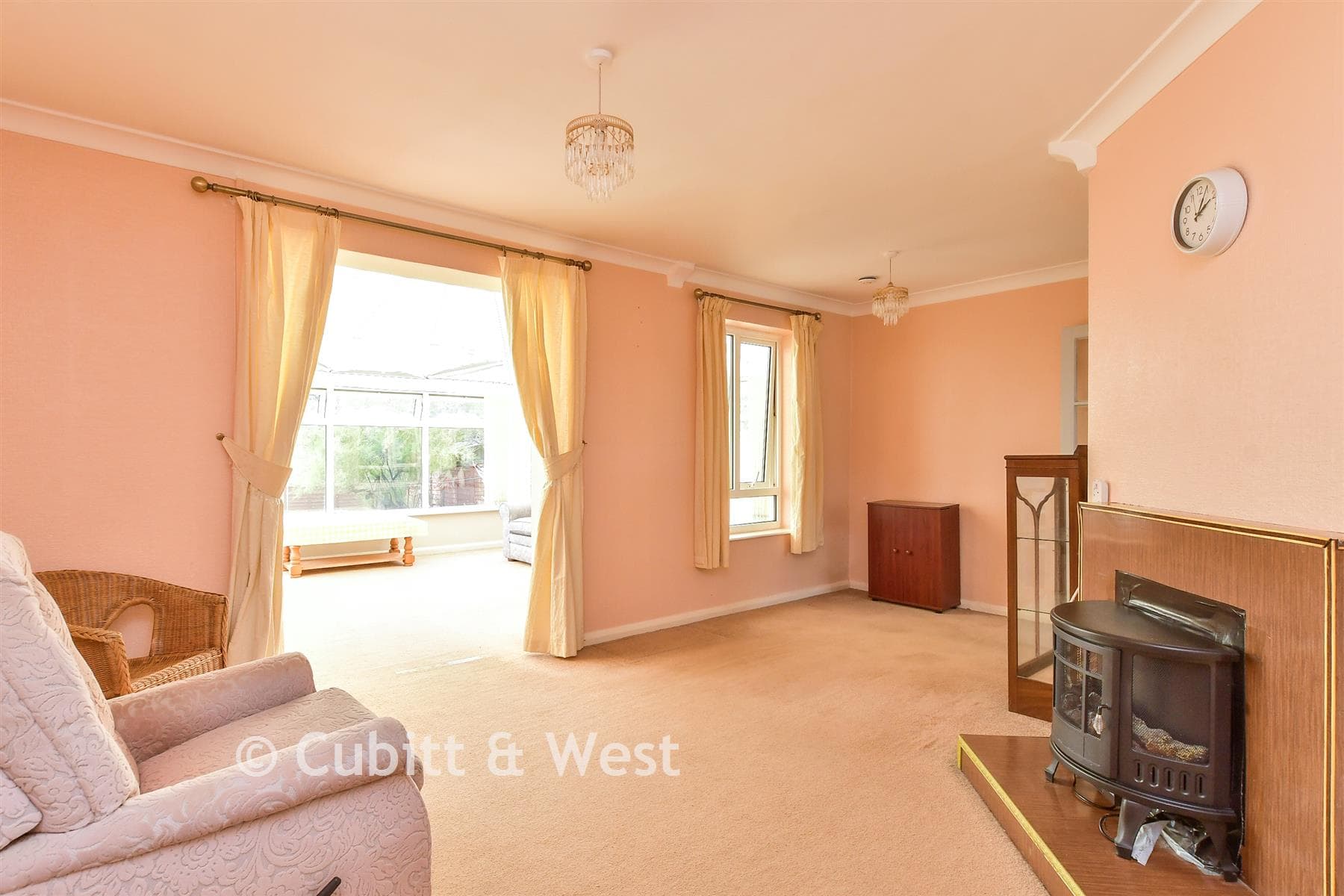 2 Bed Terraced House, Cowley Drive Woodingdean Brighton — photo 4