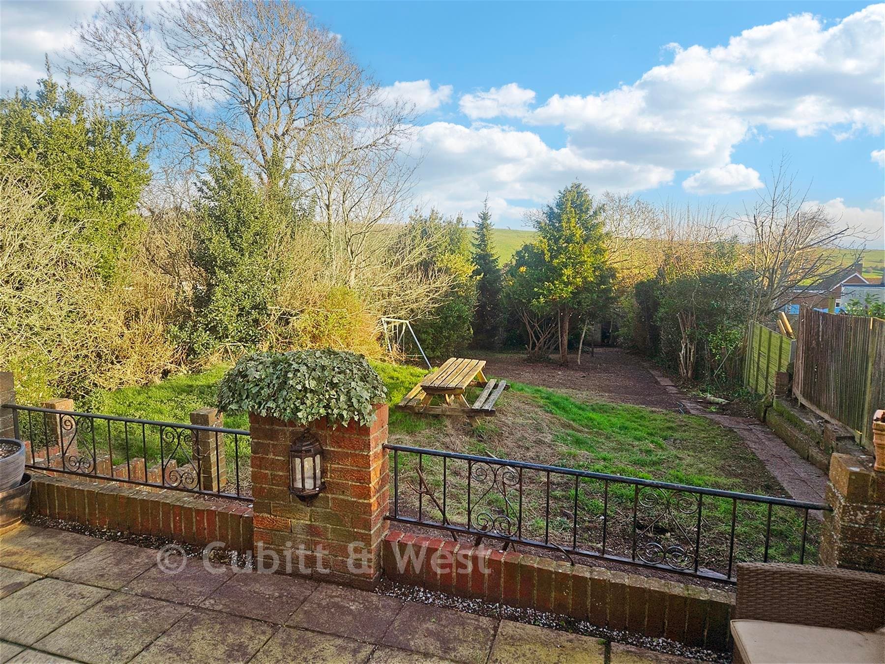 5 Bed Detached House, Crescent Drive South Woodingdean Brighton — photo 3