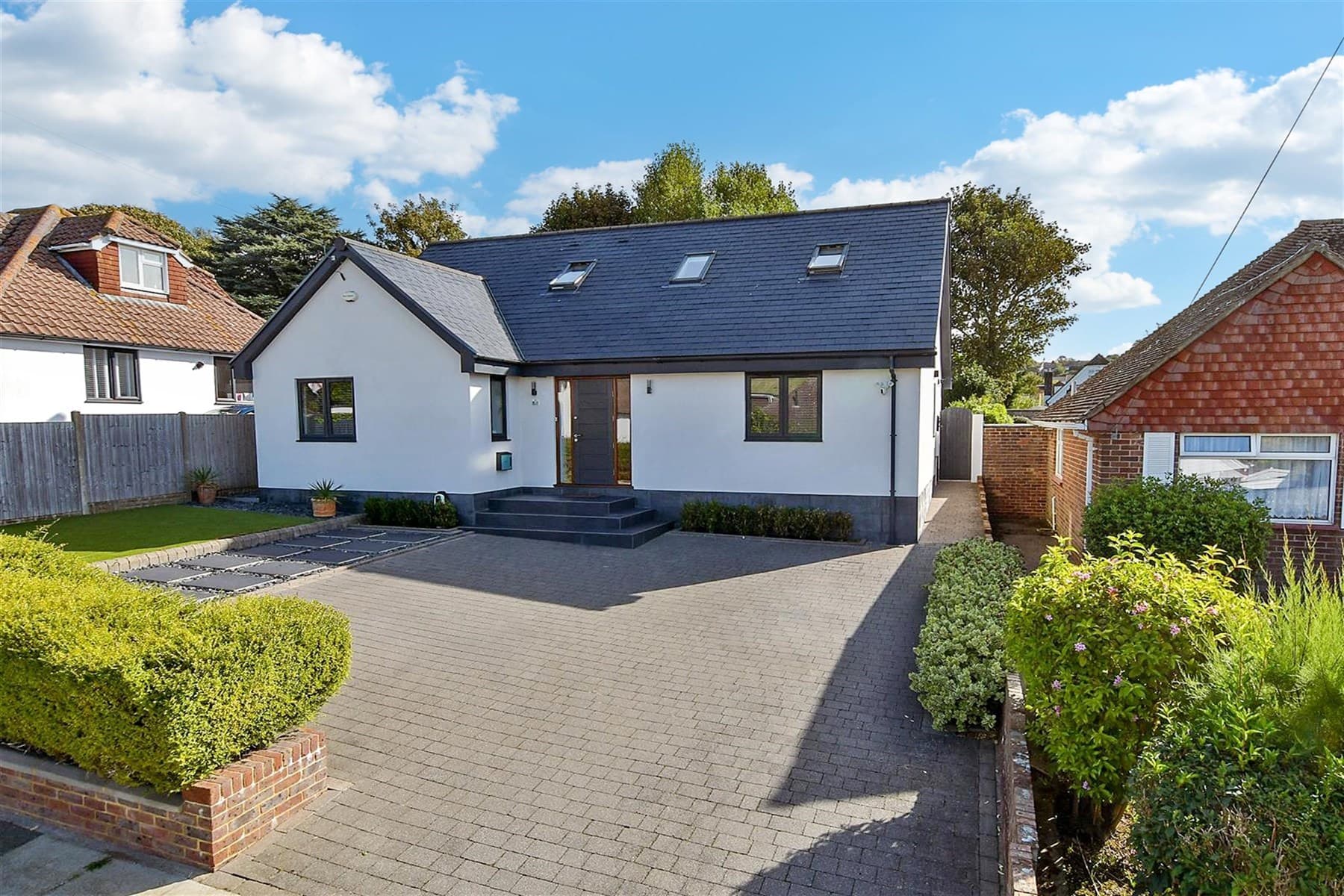 5 Bed Detached House, Millyard Crescent Woodingdean Brighton — photo 1