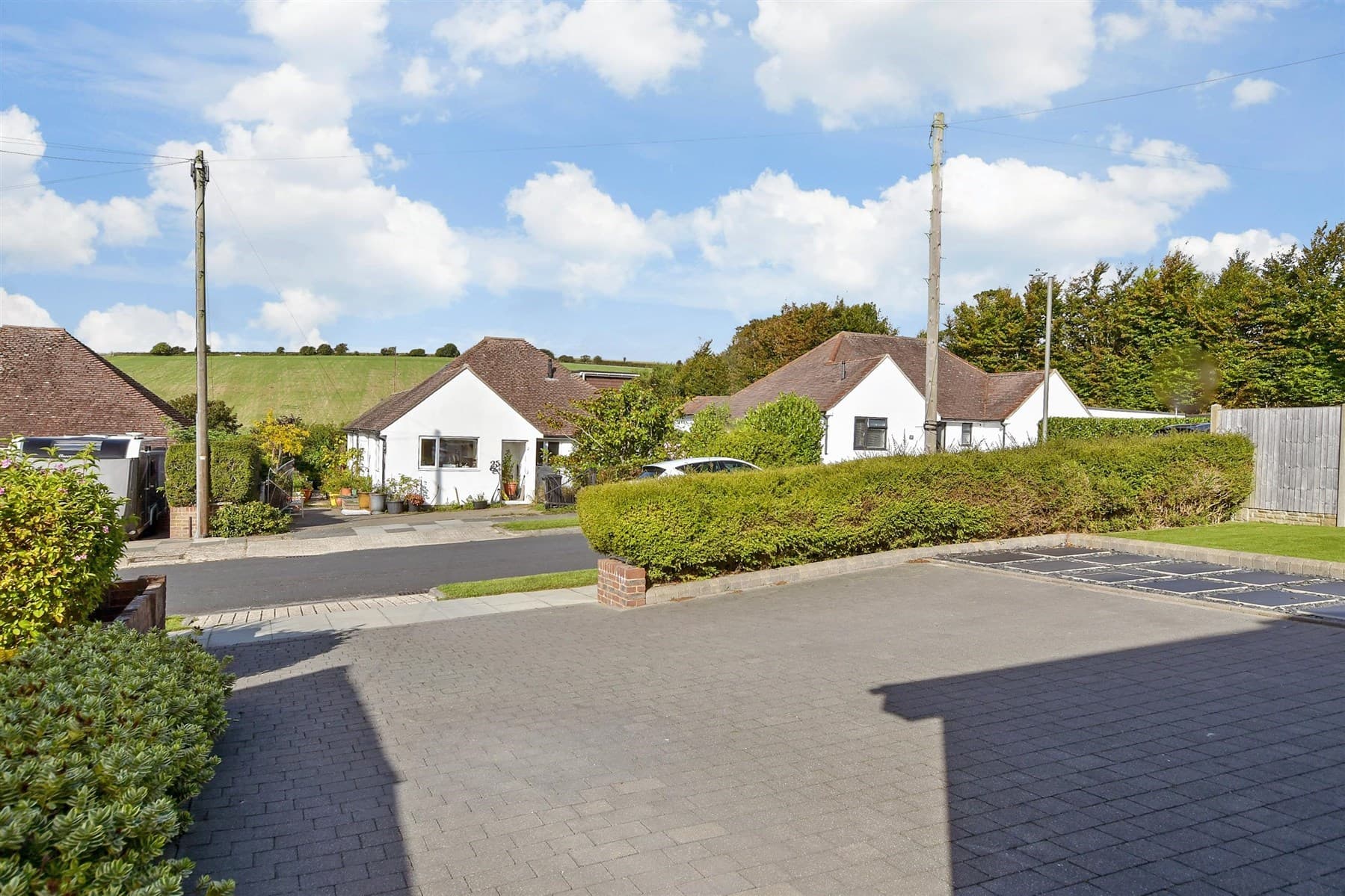 5 Bed Detached House, Millyard Crescent Woodingdean Brighton — photo 2