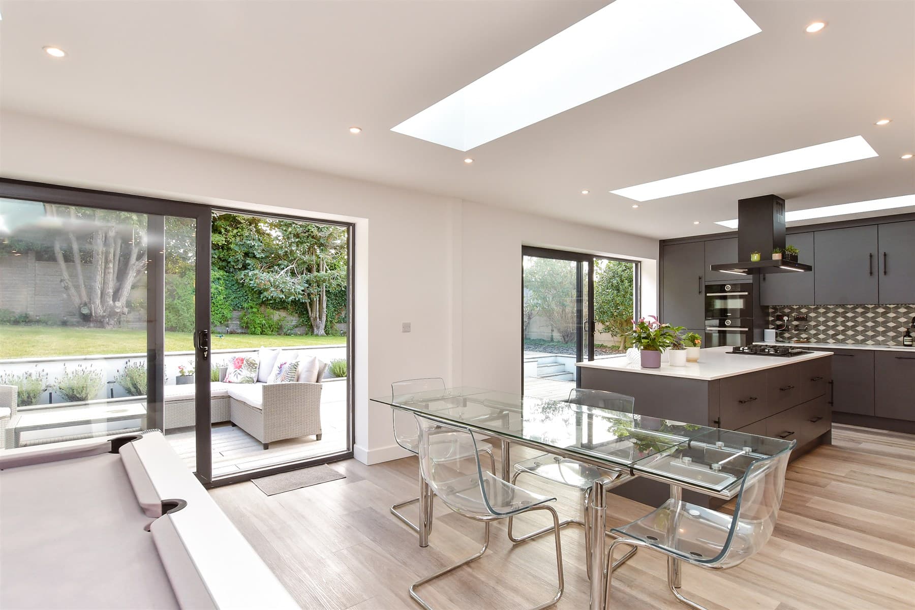 5 Bed Detached House, Millyard Crescent Woodingdean Brighton — photo 4