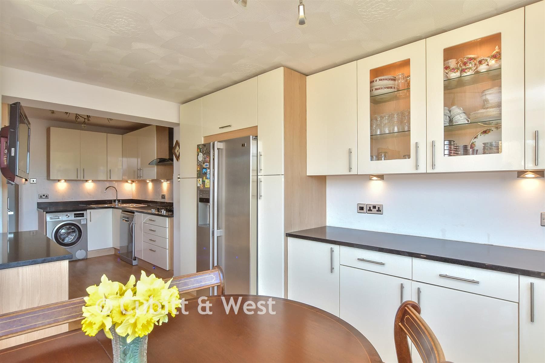 5 Bed Detached House, The Brow Woodingdean Brighton — photo 4