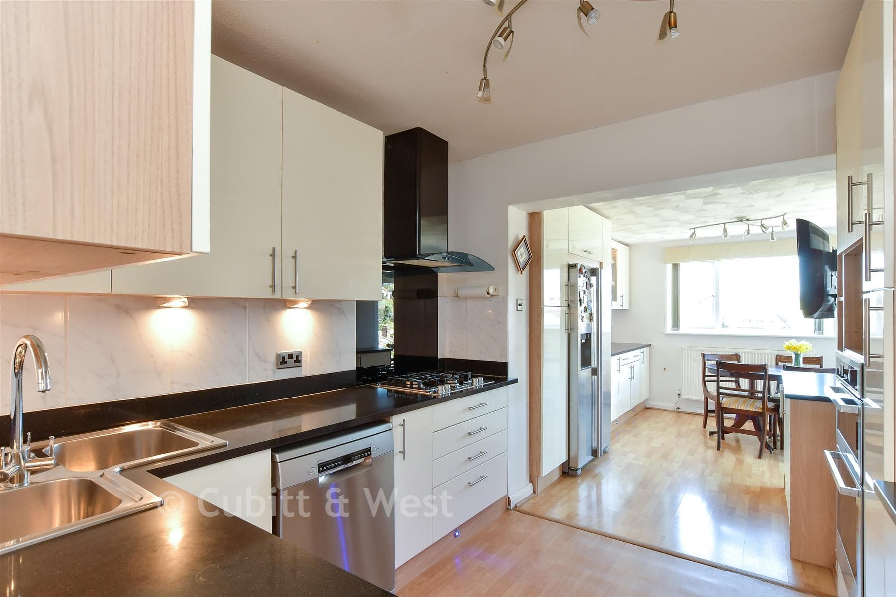 5 Bed Detached House, The Brow Woodingdean Brighton — photo 5