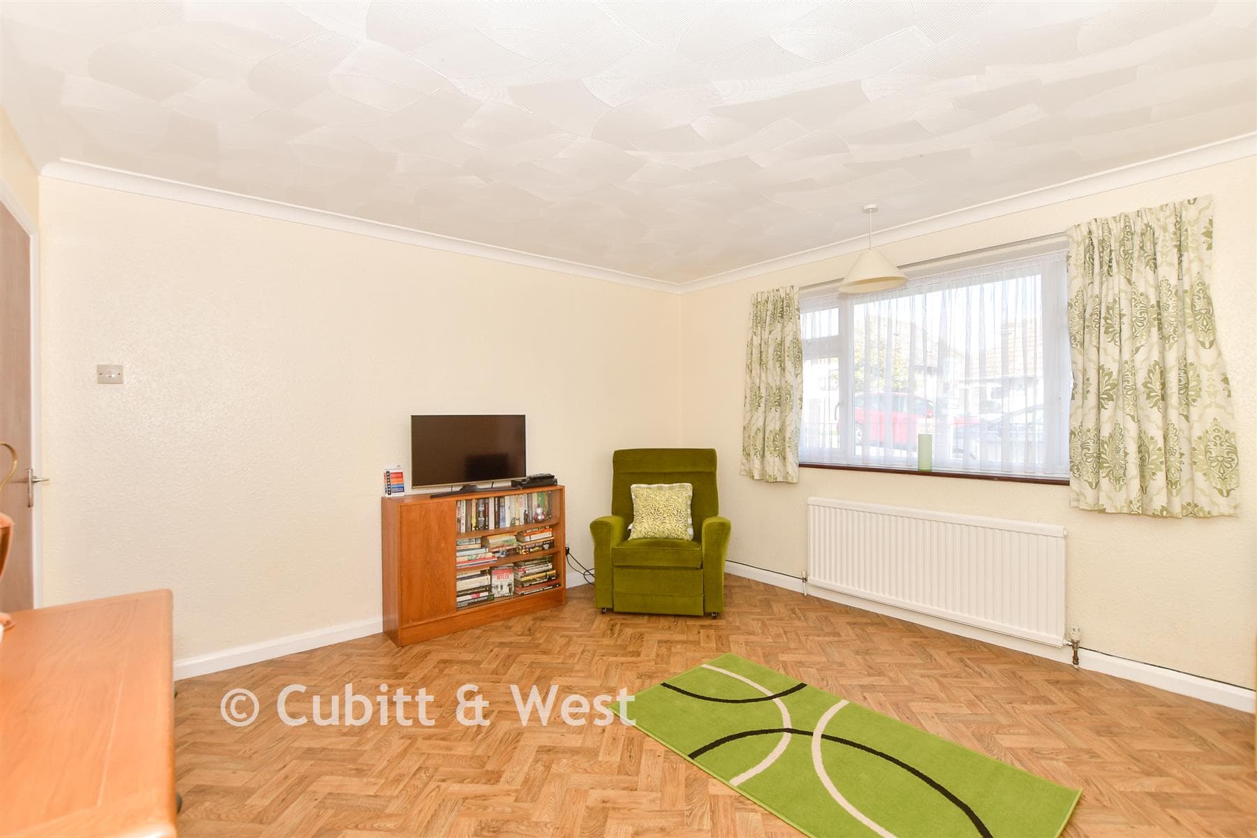 3 Bed Chalet, Downsview Avenue Woodingdean Brighton — photo 2