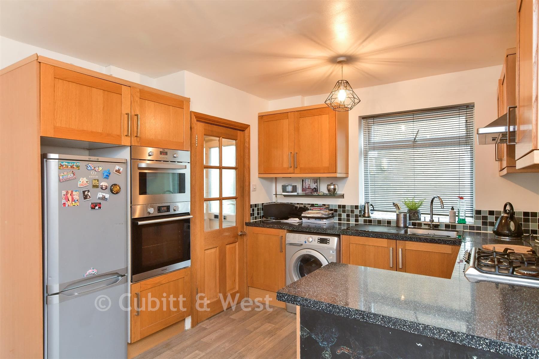 3 Bed End Of Terrace House, Batemans Road Woodingdean Brighton — photo 4