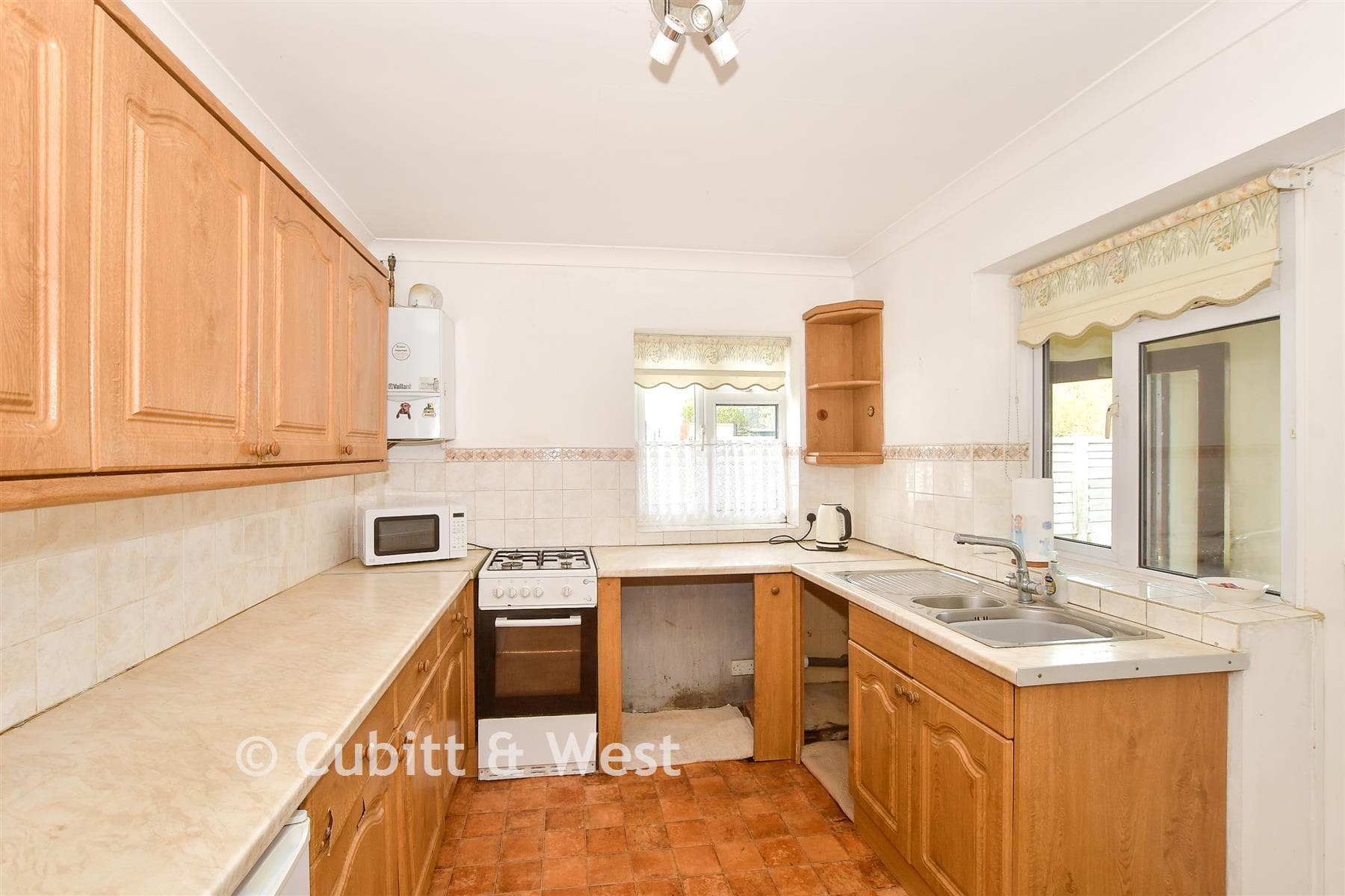 2 Bed Detached Bungalow, Downsview Avenue Woodingdean Brighton — photo 5