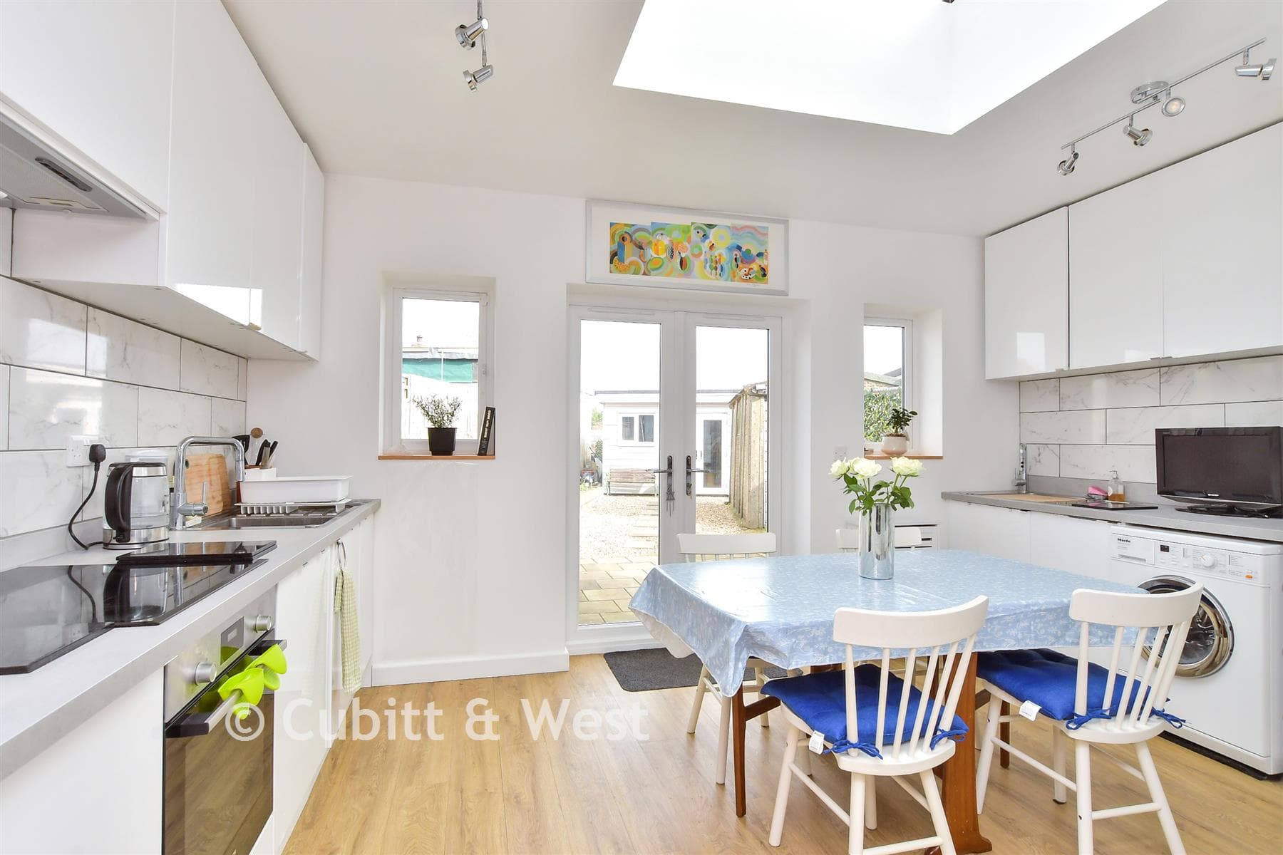 3 Bed End Of Terrace House, Hillview Road Woodingdean Brighton — photo 4