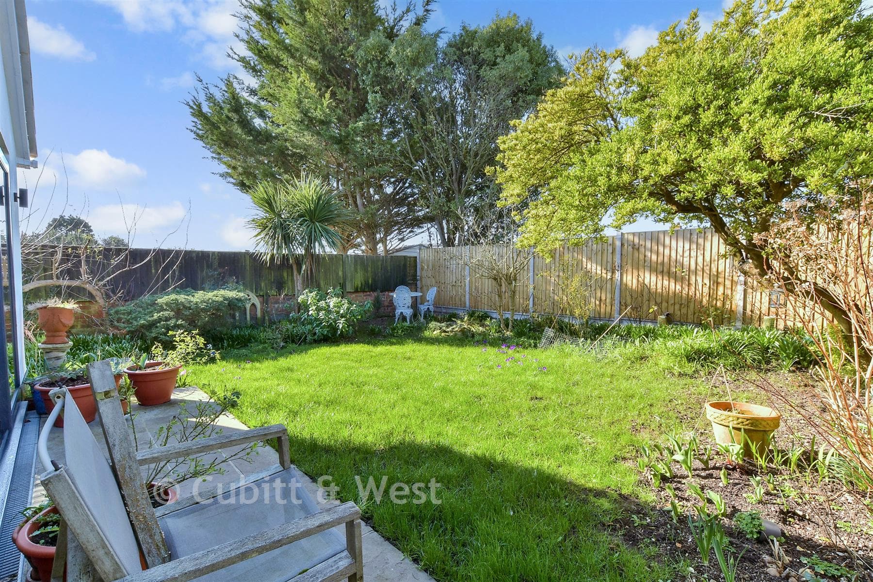 3 Bed Semi Detached Bungalow, Maple Close Woodingdean Brighton — photo 3