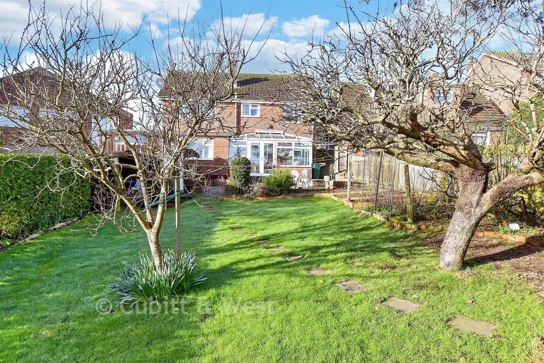 4 Bed Detached House, Falmer Road Woodingdean Brighton — photo 2
