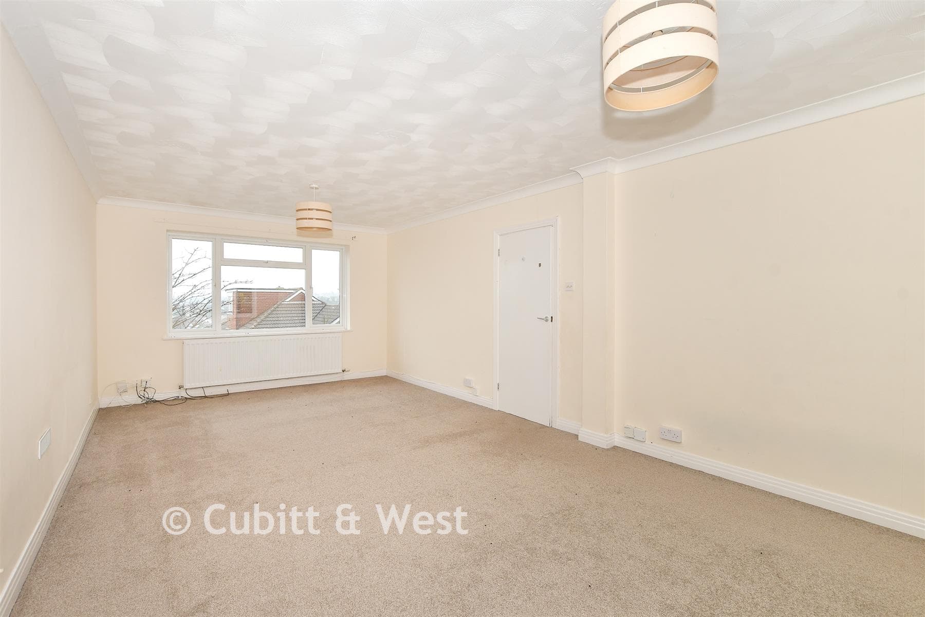 4 Bed Semi Detached House, Sycamore Close Woodingdean Brighton — photo 5