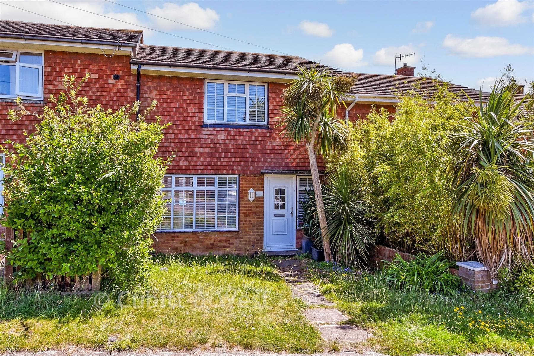 2 Bed Terraced House, The Ridgway Woodingdean Brighton — photo 1
