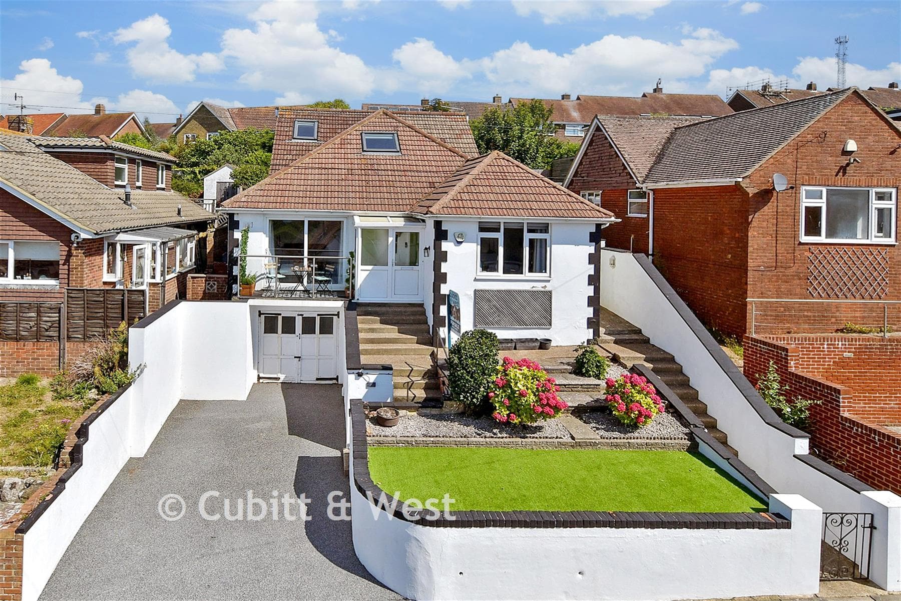 4 Bed Chalet, Balsdean Road Woodingdean Brighton — photo 1