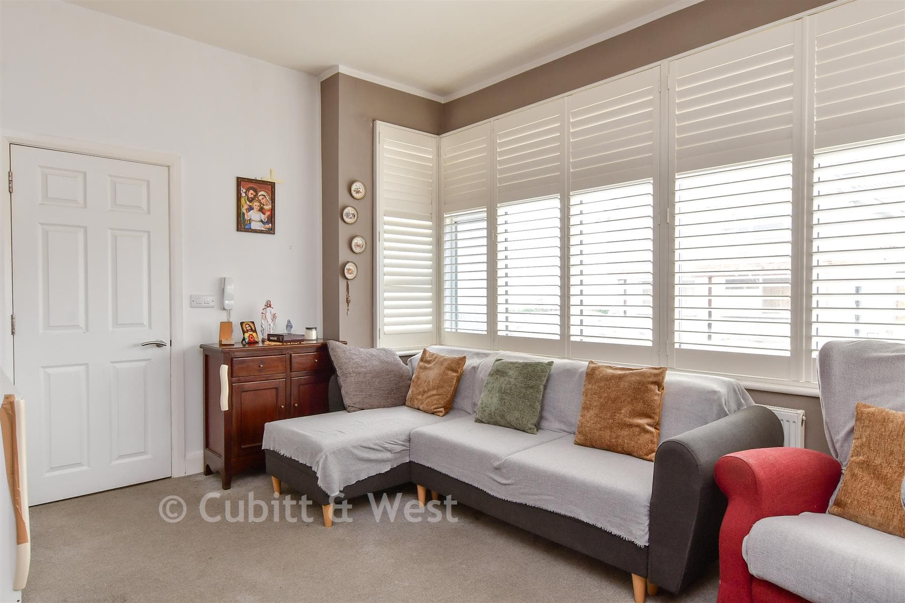1 Bed Flat, South Coast Road Peacehaven — photo 4
