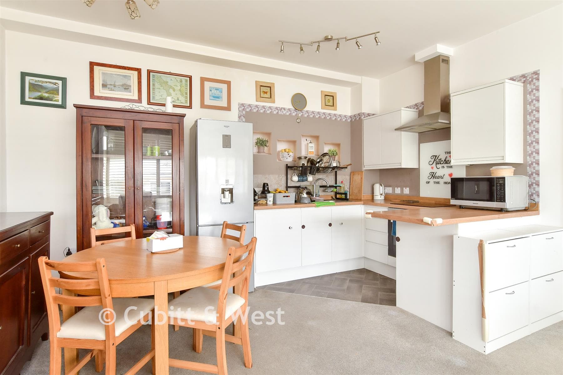 1 Bed Flat, South Coast Road Peacehaven — photo 5