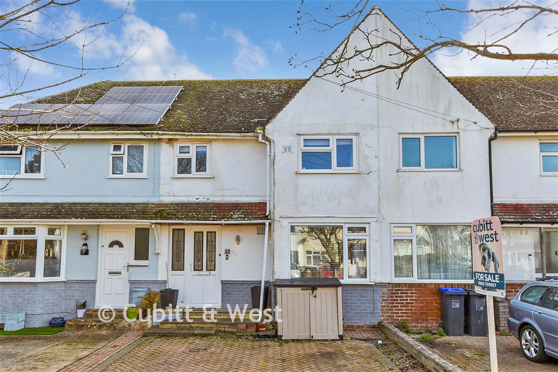 3 Bed Terraced House, The Broadway Lancing — photo 1