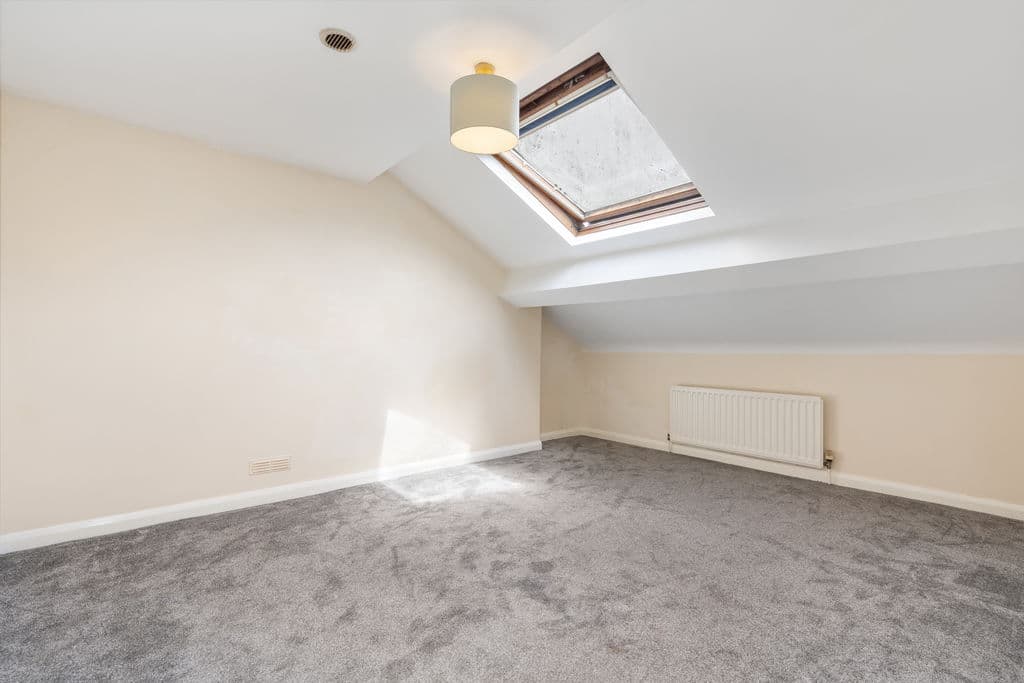 Flat 3, 24 Castle Street, Douglas — photo 4